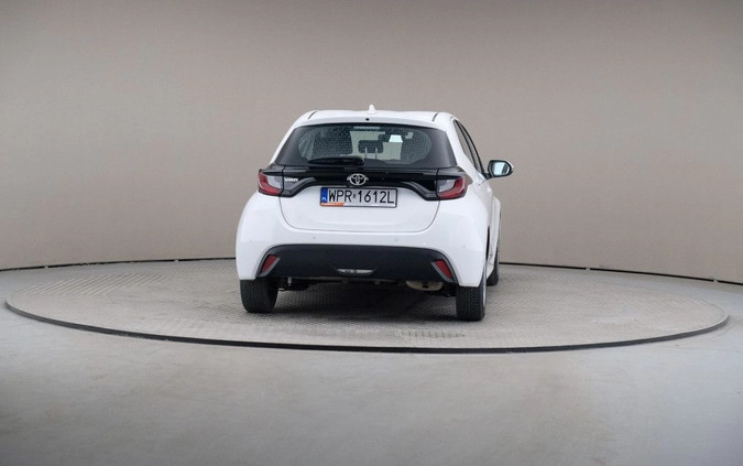 Toyota Yaris cena 65899 przebieg: 29217, rok produkcji 2022 z Pionki małe 154